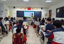 【现代服务学院】筑牢秋季外出游玩安全防线，主题班会点亮安全之光